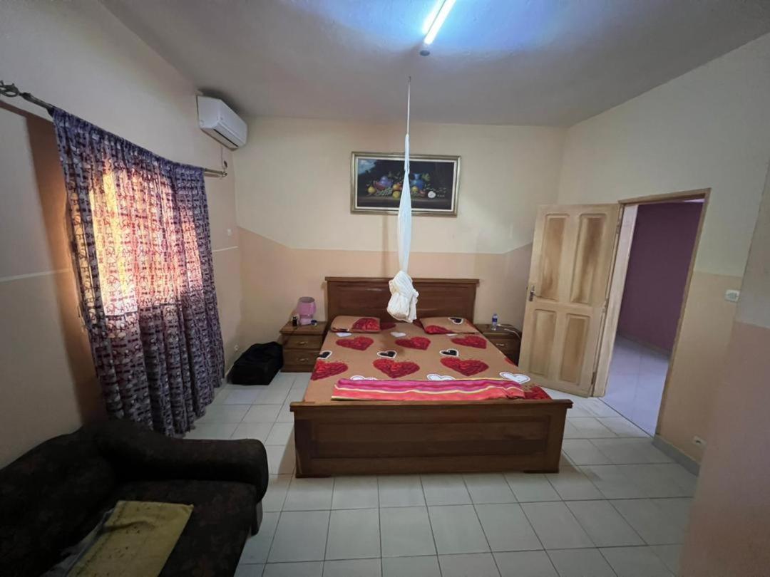 Chez Mimi Hotel Toubab Dialaw Buitenkant foto