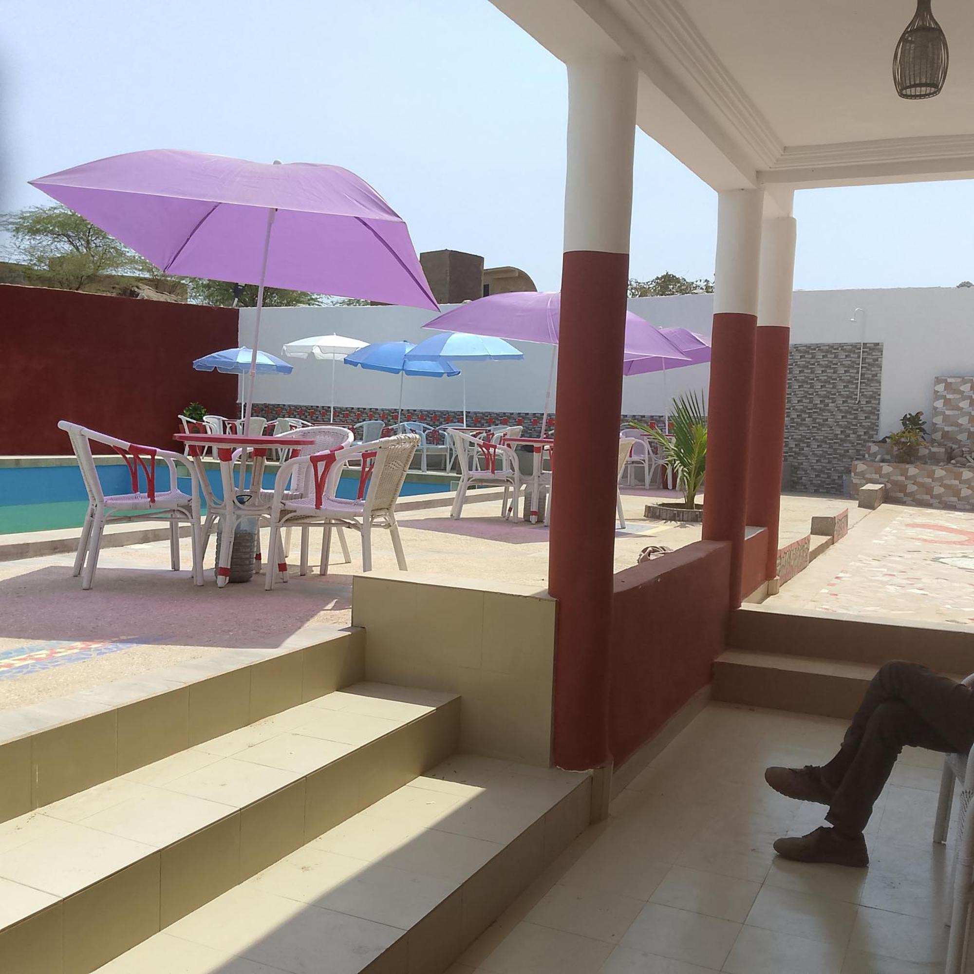 Chez Mimi Hotel Toubab Dialaw Buitenkant foto
